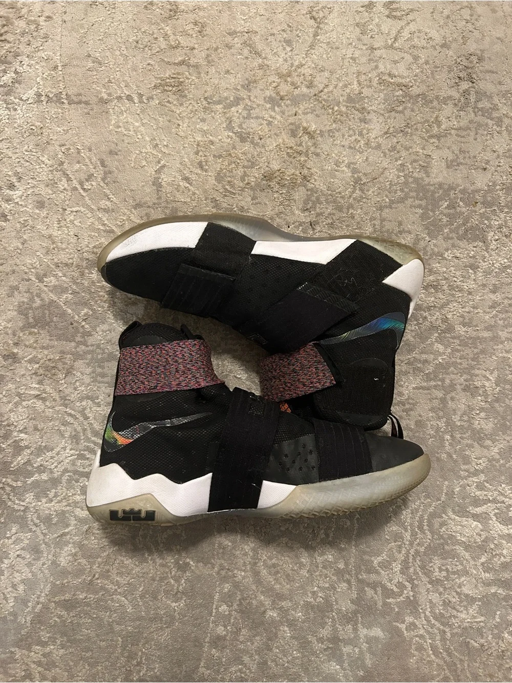 Nike LeBron 10 soldier- Size 8 in great condition No box